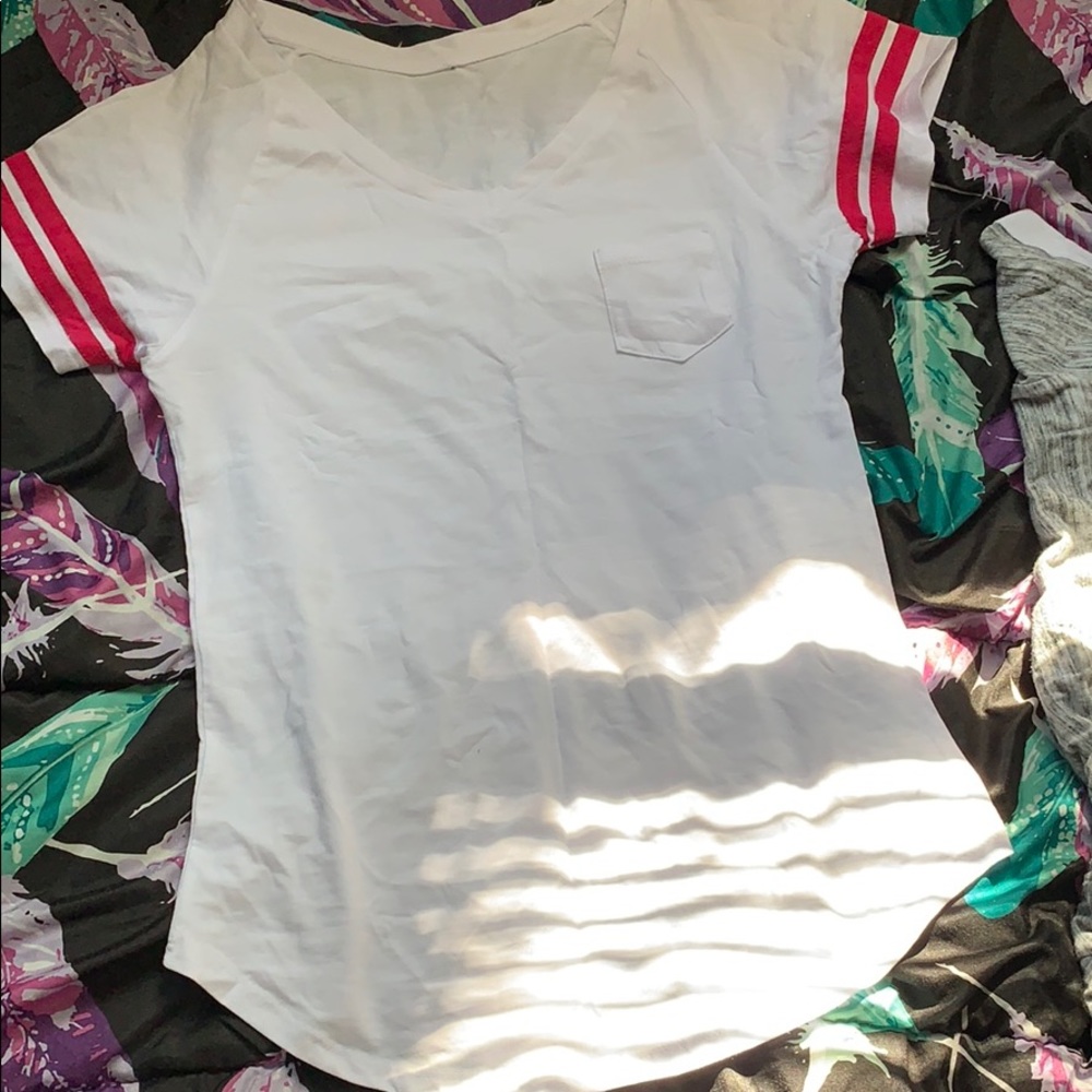 Basic white and pink tee